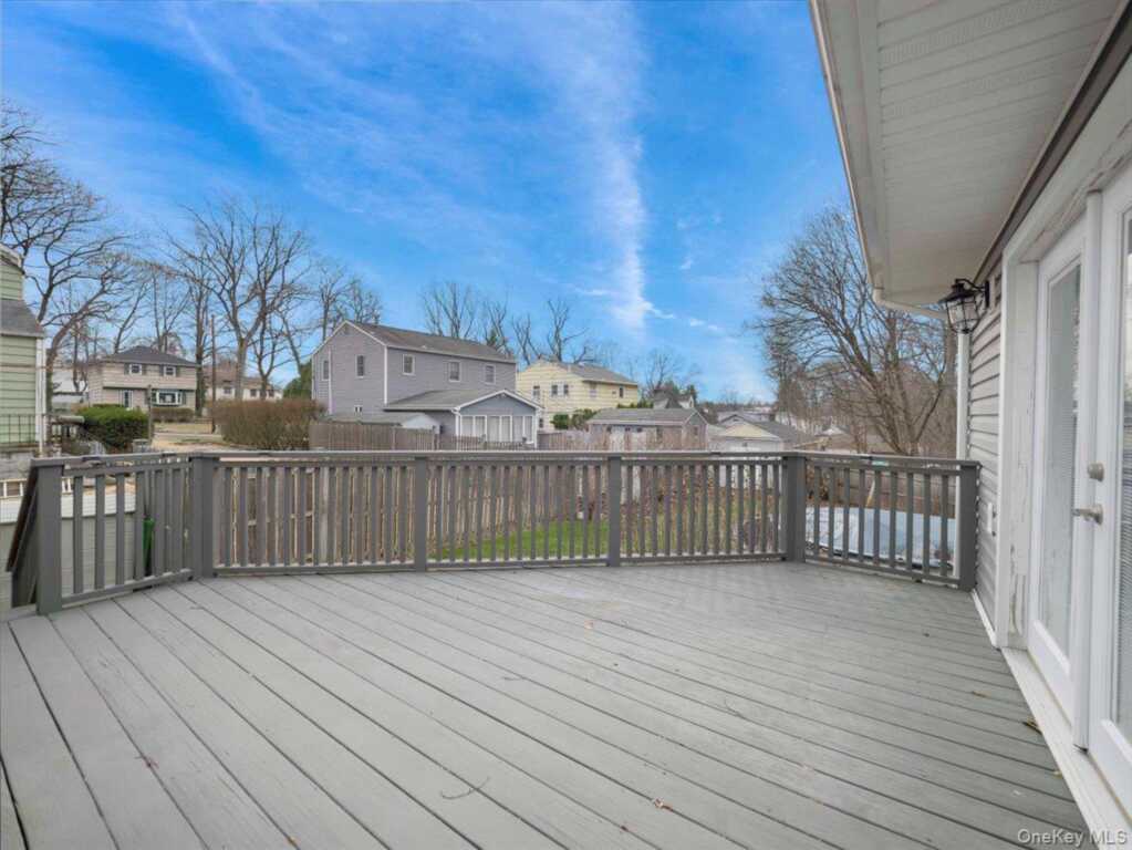 35 Hillside Avenue, Suffern, NY 10901 - Photo 33 of 43