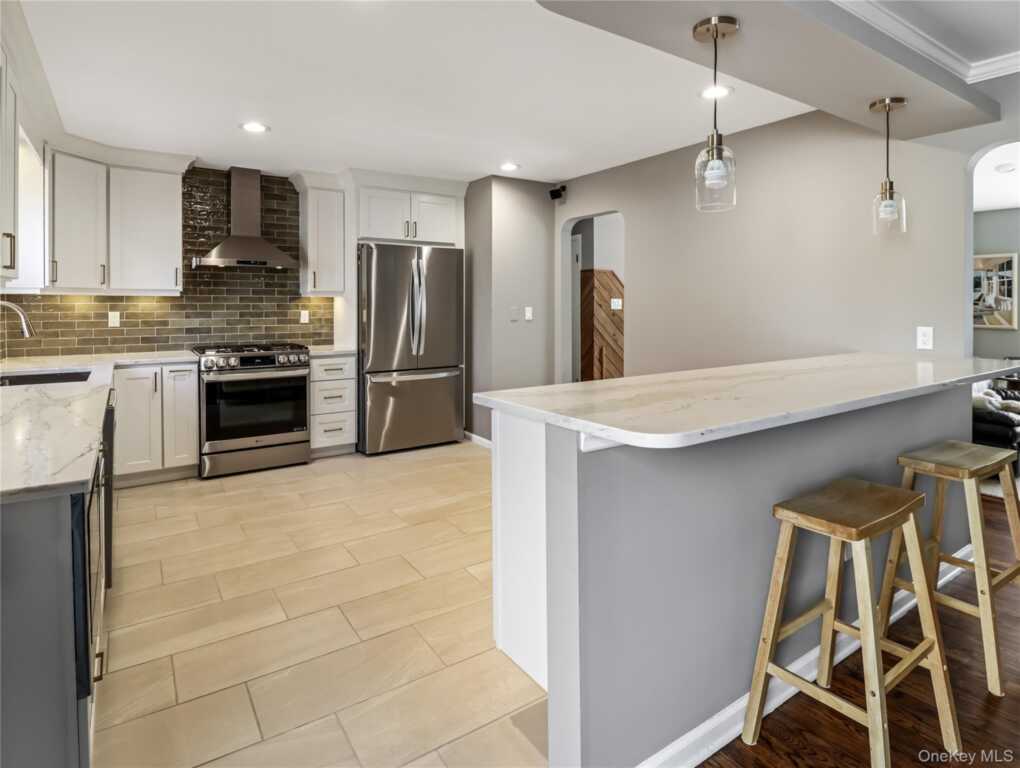 11 Foxburn Street, New City, NY 10956 - Photo 14 of 46