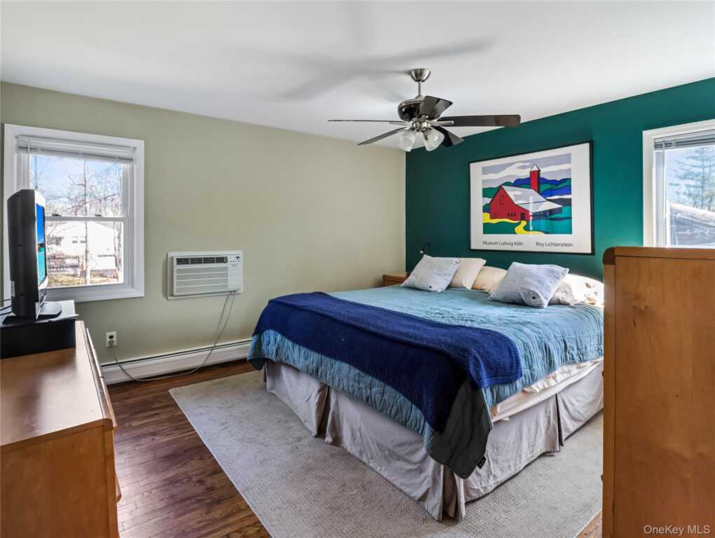 11 Foxburn Street, New City, NY 10956 - Photo 26 of 46