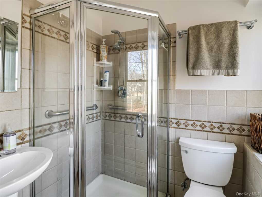 11 Foxburn Street, New City, NY 10956 - Photo 27 of 46