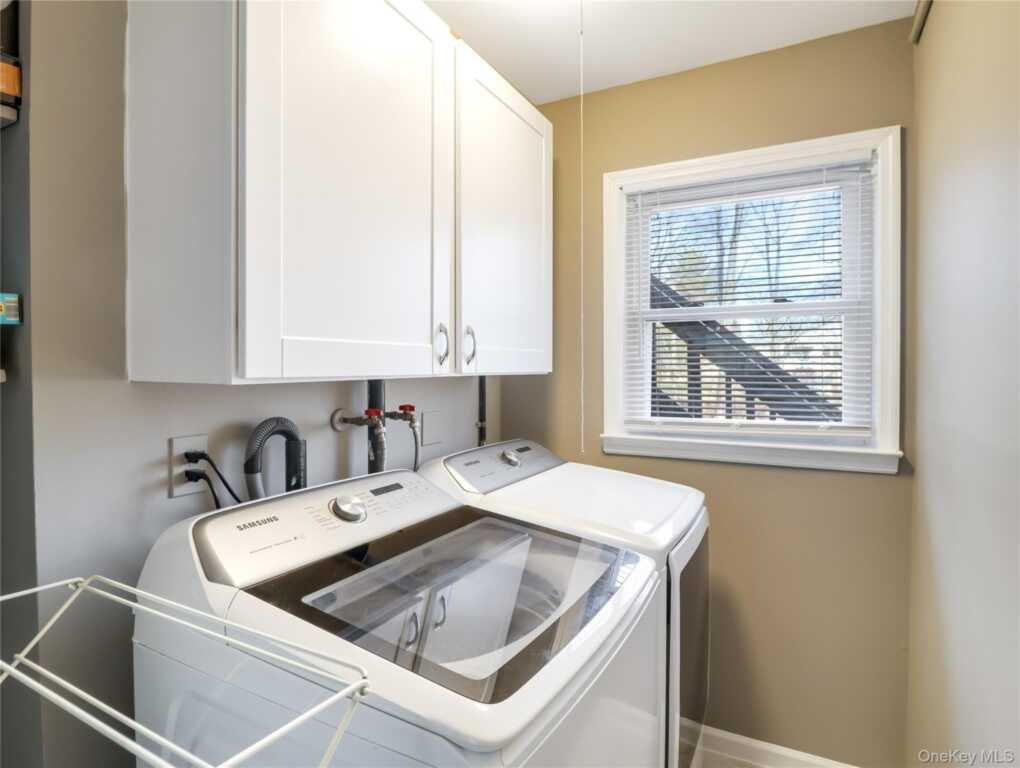 11 Foxburn Street, New City, NY 10956 - Photo 32 of 46