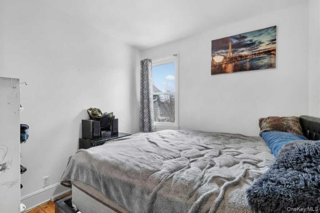 560 Locust Avenue, Rye, NY 10573 - Photo 26 of 35