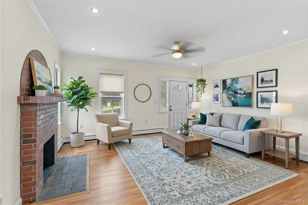 433 Elm Street, Rye, NY 10573 - Photo 2 of 24