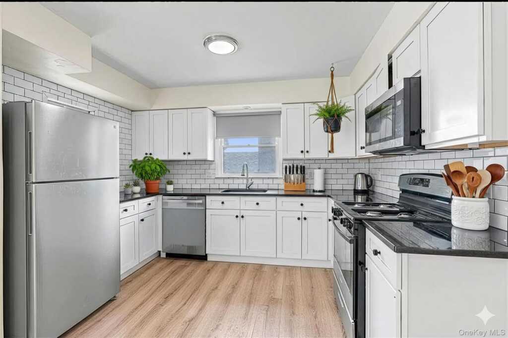 433 Elm Street, Rye, NY 10573 - Photo 4 of 24