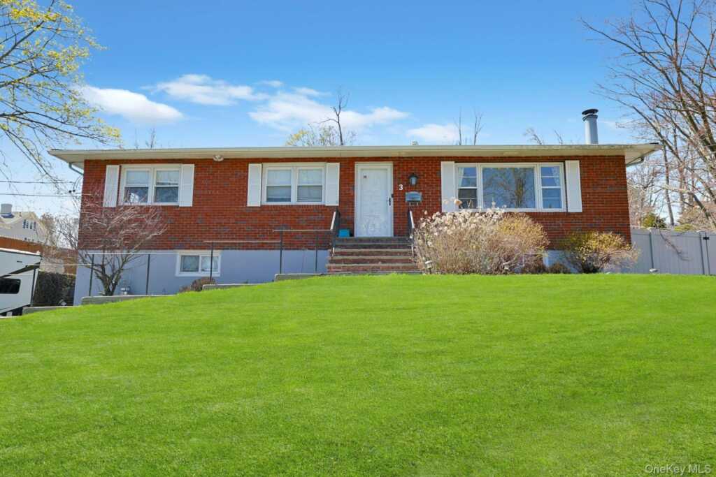 3 Green Hill Court, Nanuet, NY 10954 - Photo 2 of 43