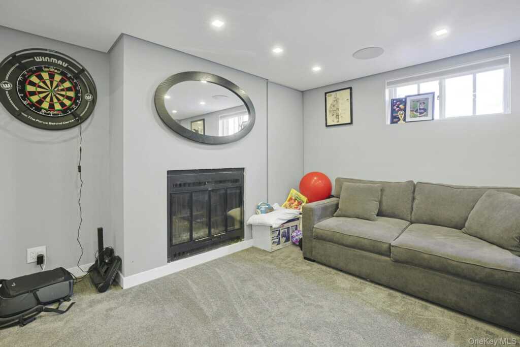 3 Green Hill Court, Nanuet, NY 10954 - Photo 27 of 43