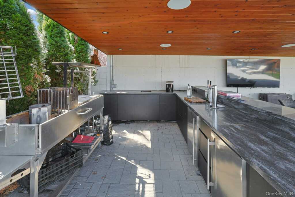 3 Green Hill Court, Nanuet, NY 10954 - Photo 34 of 43