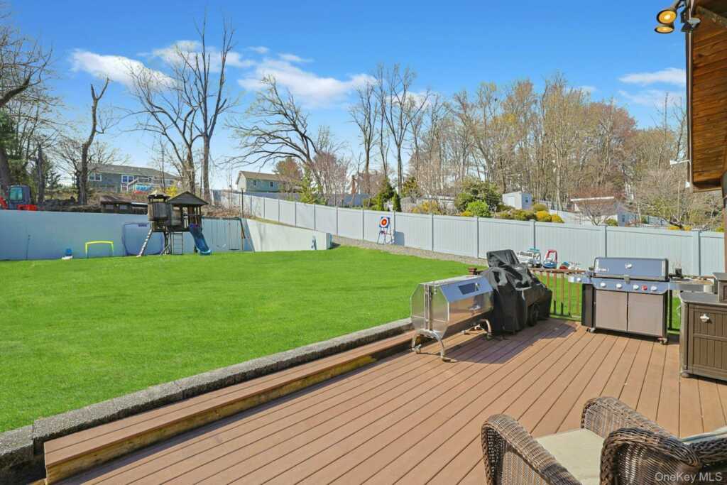 3 Green Hill Court, Nanuet, NY 10954 - Photo 36 of 43