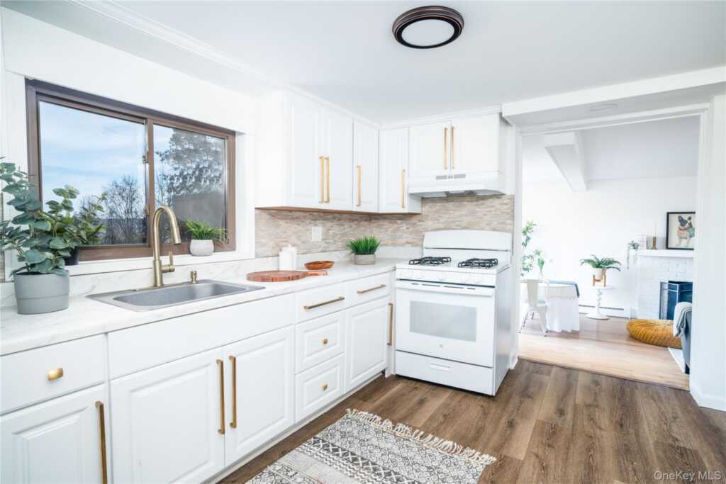 1099 Route 9W, Unit #2, Nyack, NY 10960