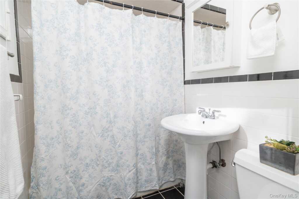 1099 Route 9W, Unit #2, Nyack, NY 10960 - Photo 7 of 10