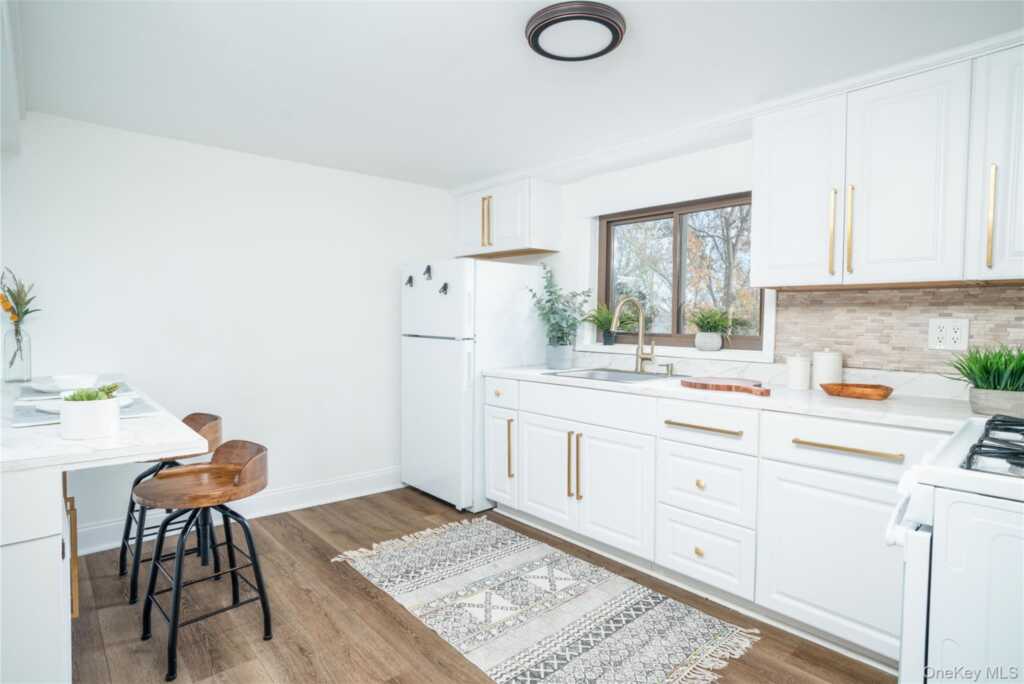 1099 Route 9W, Unit #2, Nyack, NY 10960 - Photo 9 of 10