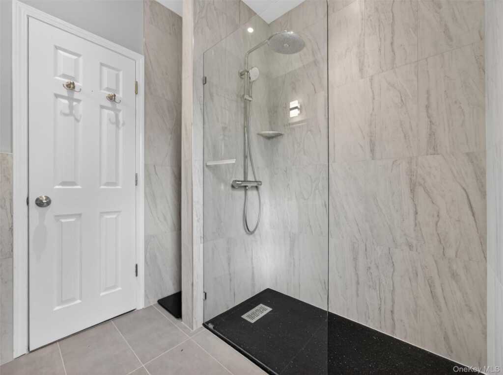 24 E Park Place, Suffern, NY 10901 - Photo 12 of 25