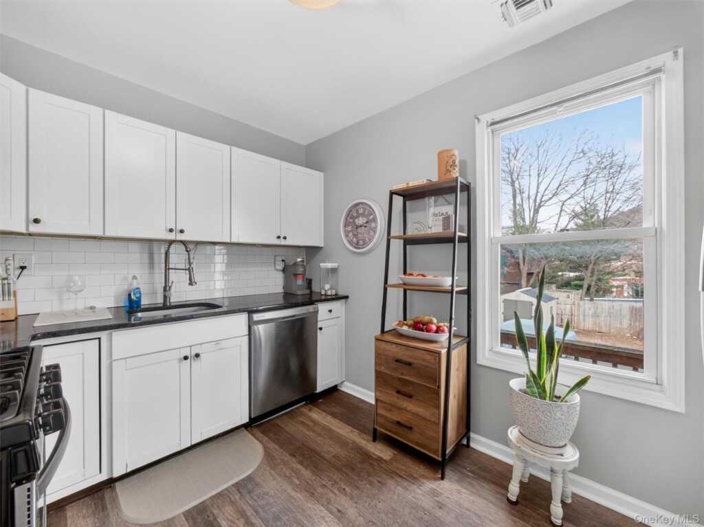 24 E Park Place, Suffern, NY 10901 - Photo 21 of 25