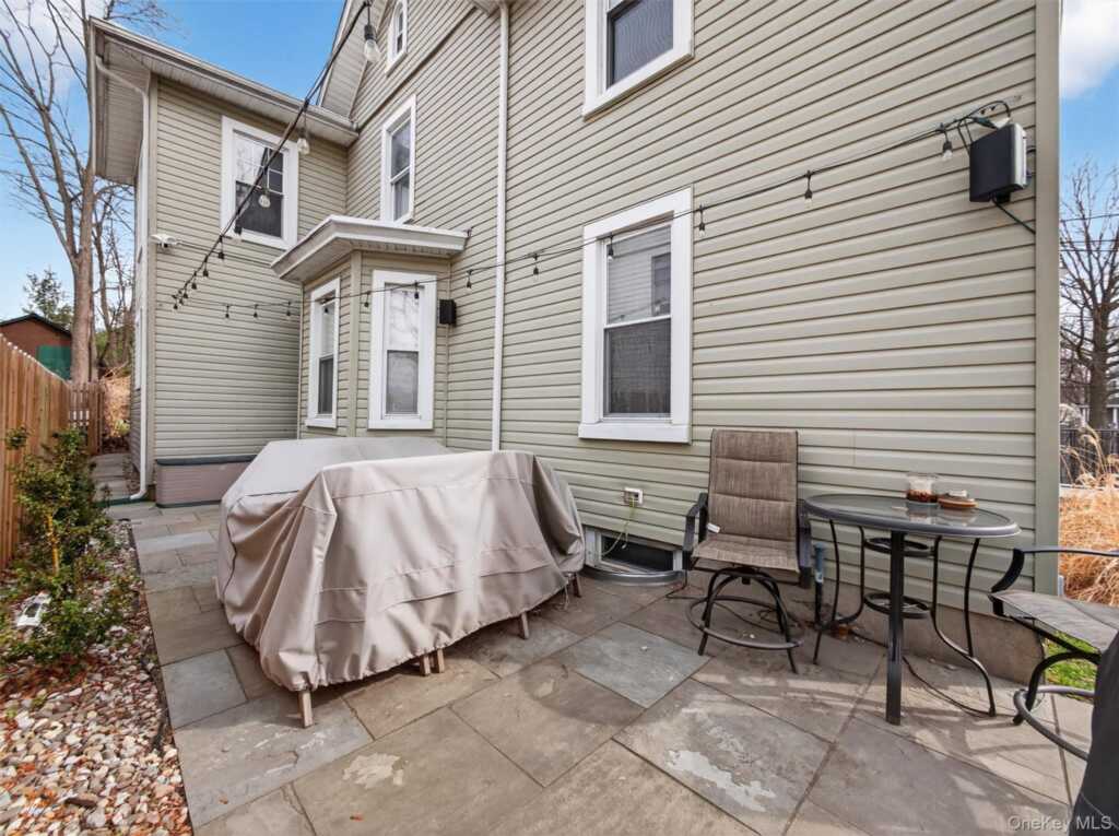 24 E Park Place, Suffern, NY 10901 - Photo 4 of 25