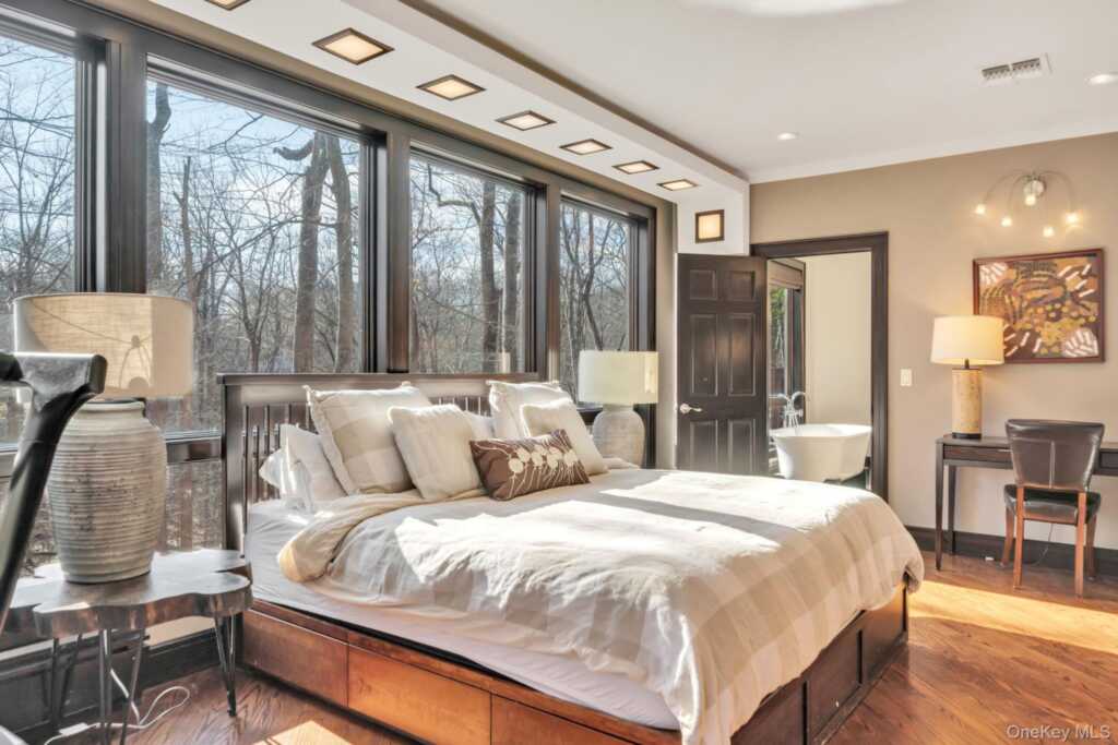 139 Pascack Road, Pearl River, NY 10965 - Photo 12 of 35