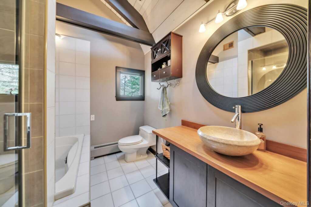 139 Pascack Road, Pearl River, NY 10965 - Photo 18 of 35