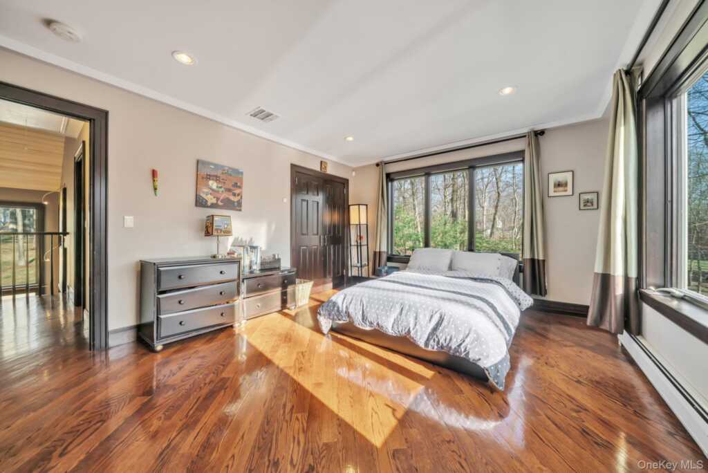 139 Pascack Road, Pearl River, NY 10965 - Photo 21 of 35