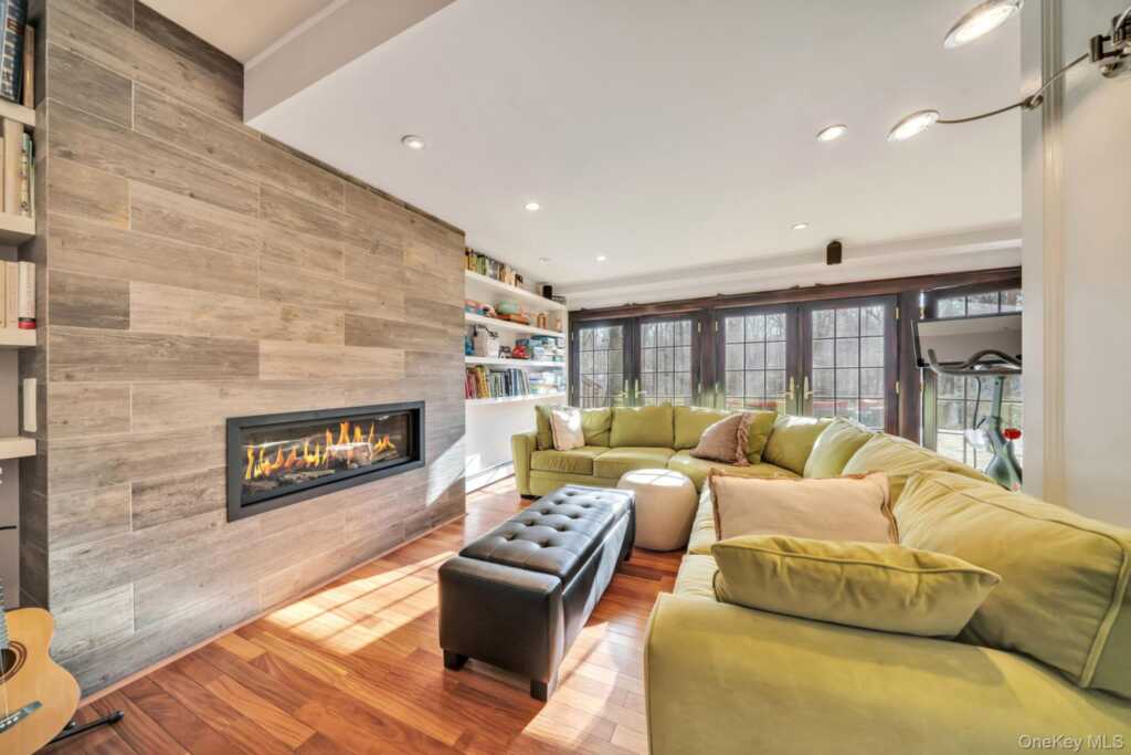 139 Pascack Road, Pearl River, NY 10965 - Photo 28 of 35