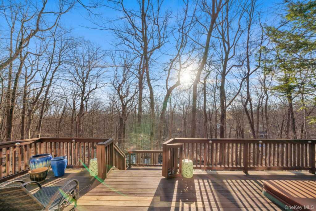 139 Pascack Road, Pearl River, NY 10965 - Photo 29 of 35