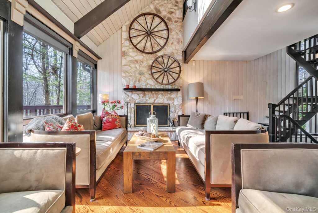 139 Pascack Road, Pearl River, NY 10965 - Photo 8 of 35