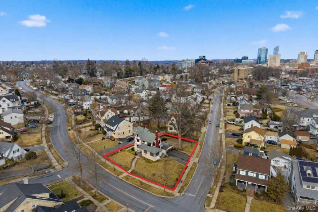 25 Midland Avenue, White Plains, NY 10606 - Photo 31 of 40