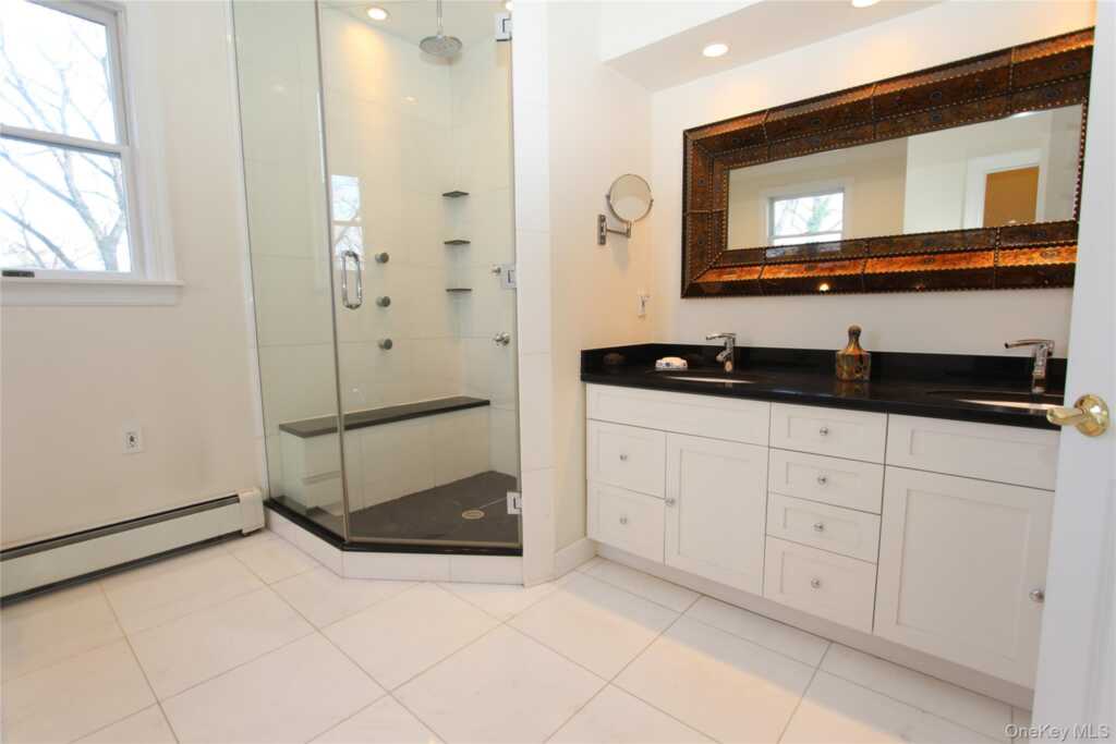 445 Grace Church Street, Rye, NY 10580 - Photo 11 of 20