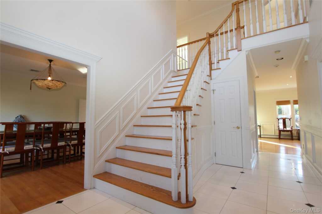 445 Grace Church Street, Rye, NY 10580 - Photo 2 of 20