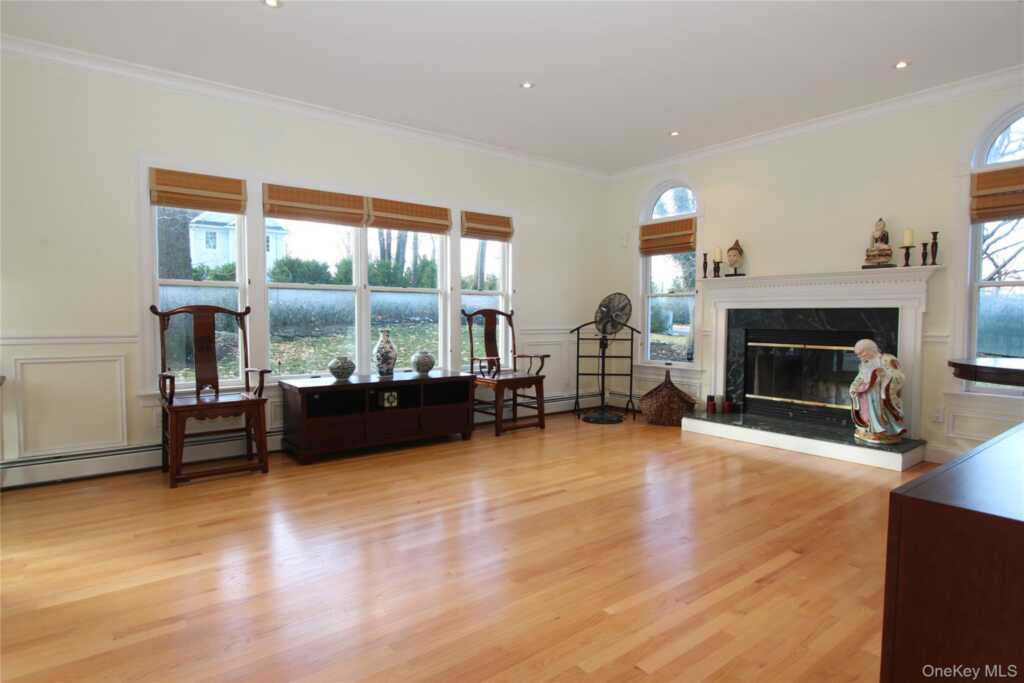 445 Grace Church Street, Rye, NY 10580 - Photo 5 of 20