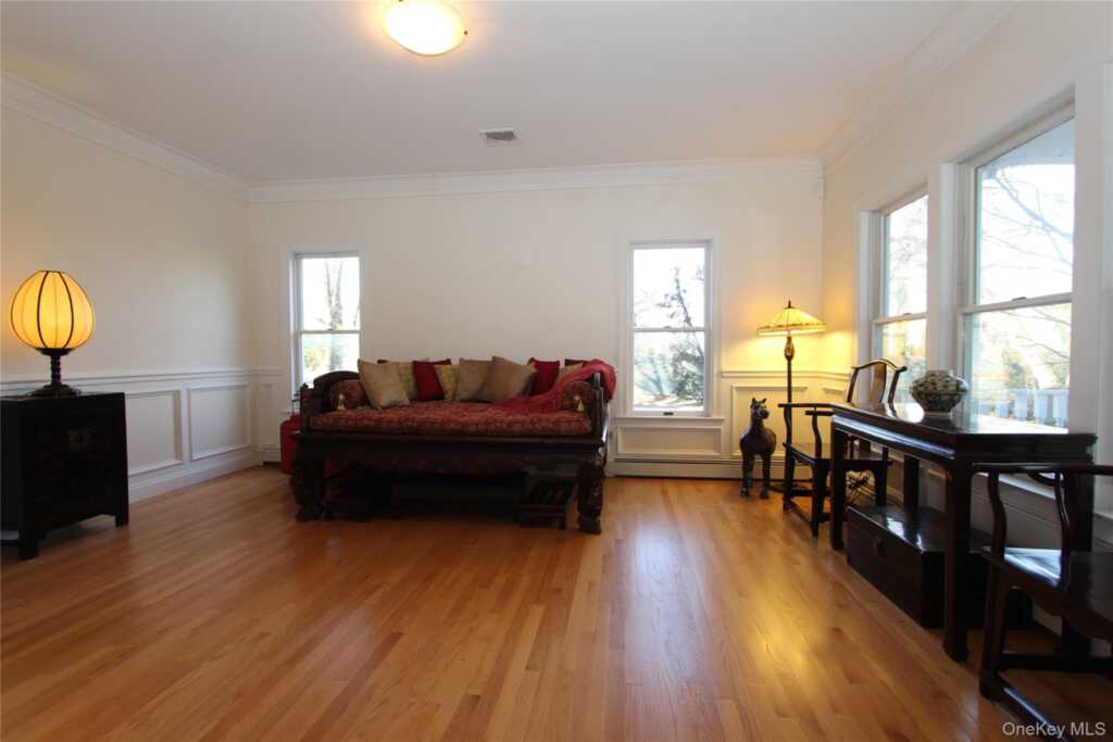 445 Grace Church Street, Rye, NY 10580 - Photo 8 of 20