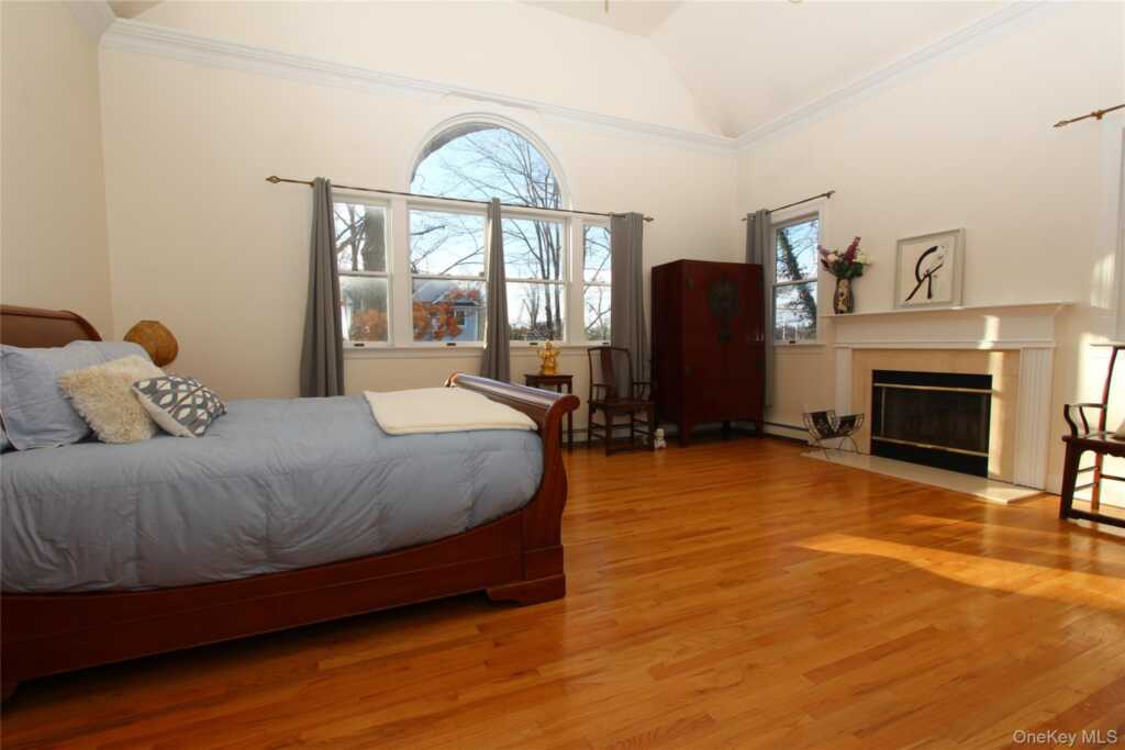 445 Grace Church Street, Rye, NY 10580 - Photo 9 of 20