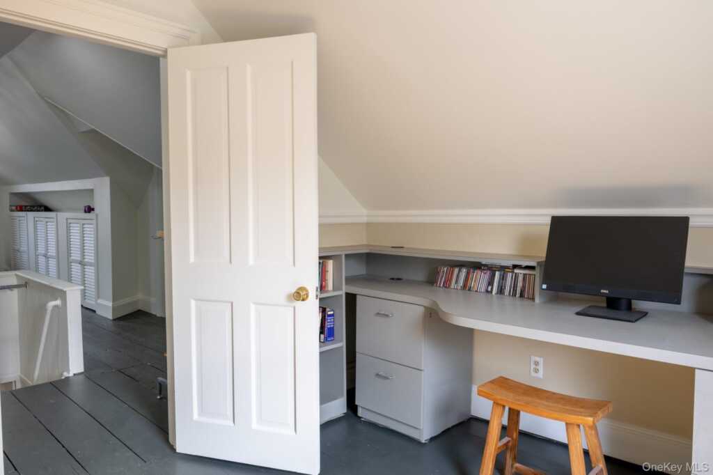 23 Clinton Avenue, Nyack, NY 10960 - Photo 28 of 44