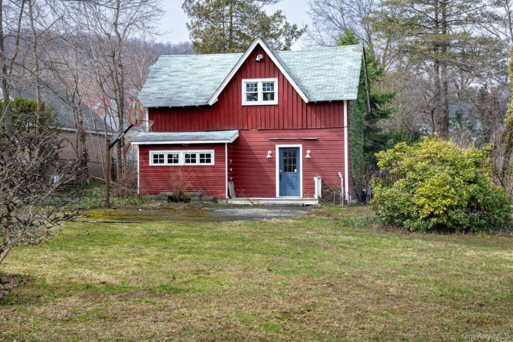 23 Clinton Avenue, Nyack, NY 10960 - Photo 31 of 44