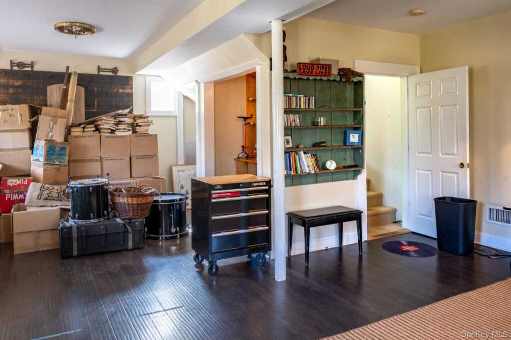 23 Clinton Avenue, Nyack, NY 10960 - Photo 32 of 44