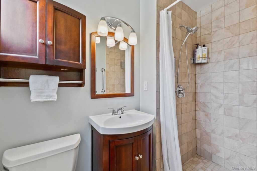 45 Parkway Drive, Rye, NY 10580 - Photo 15 of 34