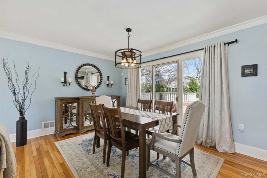 45 Parkway Drive, Rye, NY 10580 - Photo 6 of 34