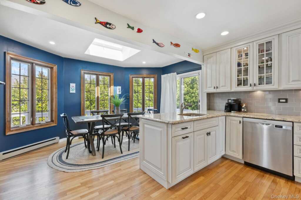 45 Parkway Drive, Rye, NY 10580 - Photo 9 of 34