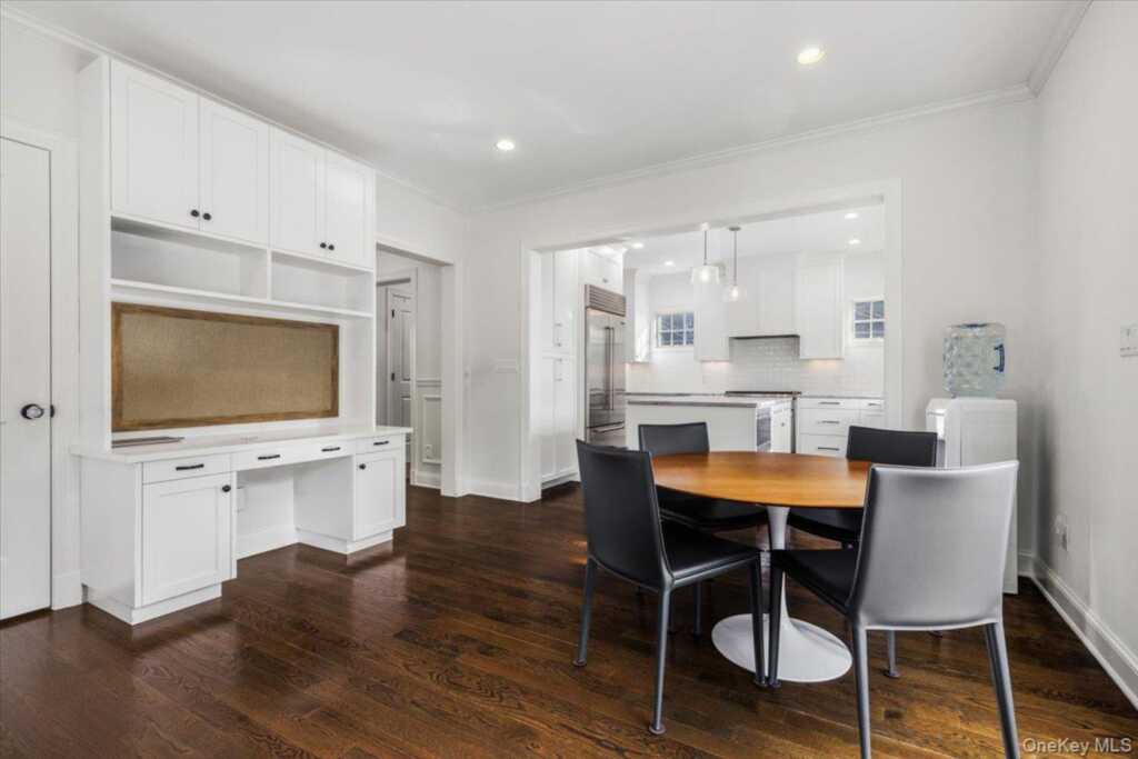 40 Wainwright Street, Rye, NY 10580 - Photo 10 of 38