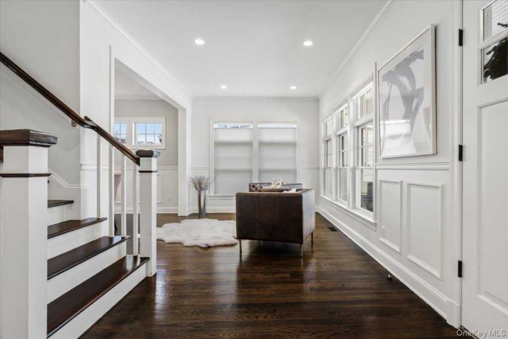 40 Wainwright Street, Rye, NY 10580 - Photo 6 of 38