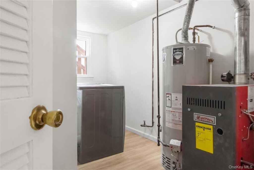 284 Ridge Road, New City, NY 10956 - Photo 22 of 36