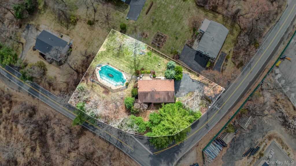 284 Ridge Road, New City, NY 10956 - Photo 29 of 36