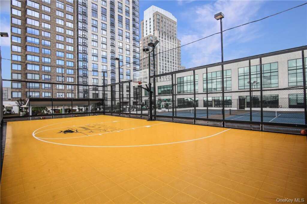 10 City Place, Unit #2D, White Plains, NY 10601 - Photo 22 of 30