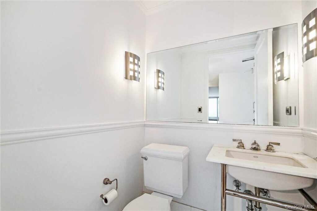 10 City Place, Unit #2D, White Plains, NY 10601 - Photo 9 of 30