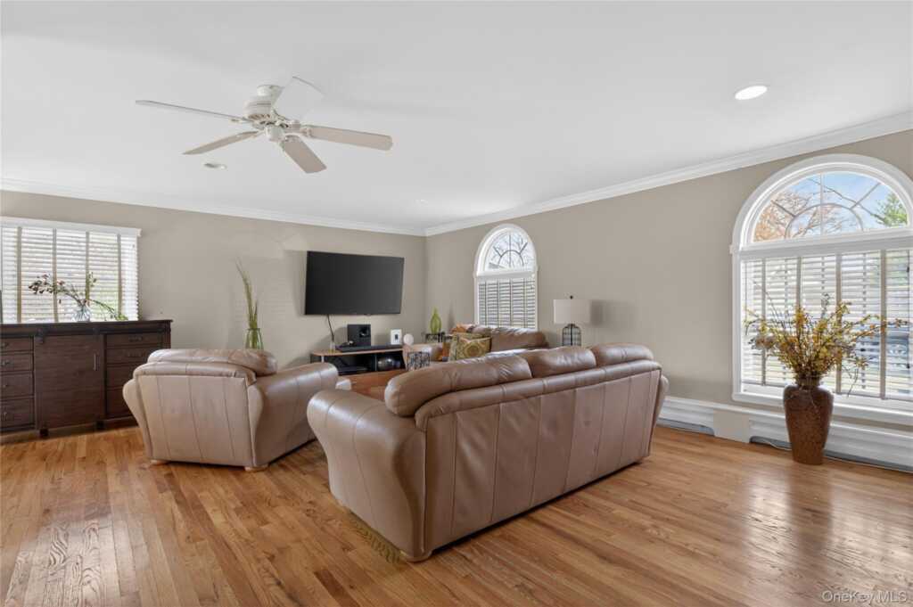 514 Kings Highway, Valley Cottage, NY 10989 - Photo 13 of 27