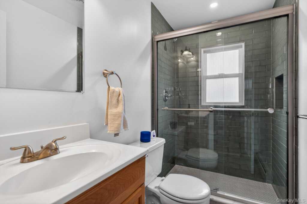 514 Kings Highway, Valley Cottage, NY 10989 - Photo 16 of 27