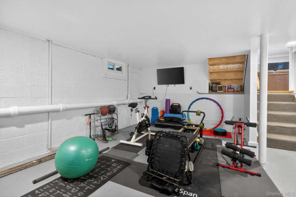 514 Kings Highway, Valley Cottage, NY 10989 - Photo 18 of 27