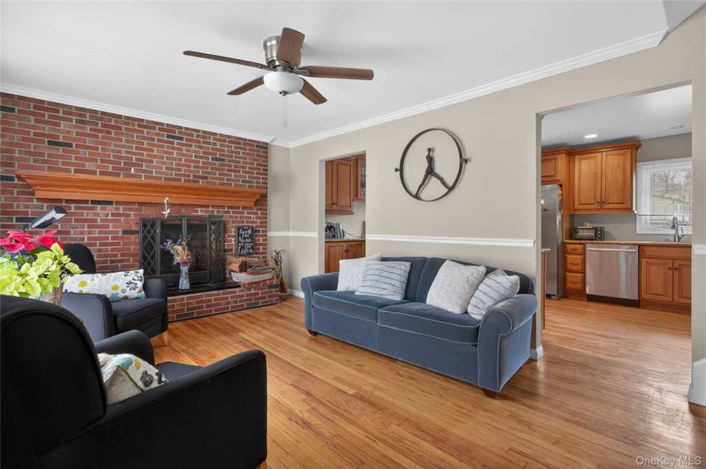 514 Kings Highway, Valley Cottage, NY 10989 - Photo 4 of 27