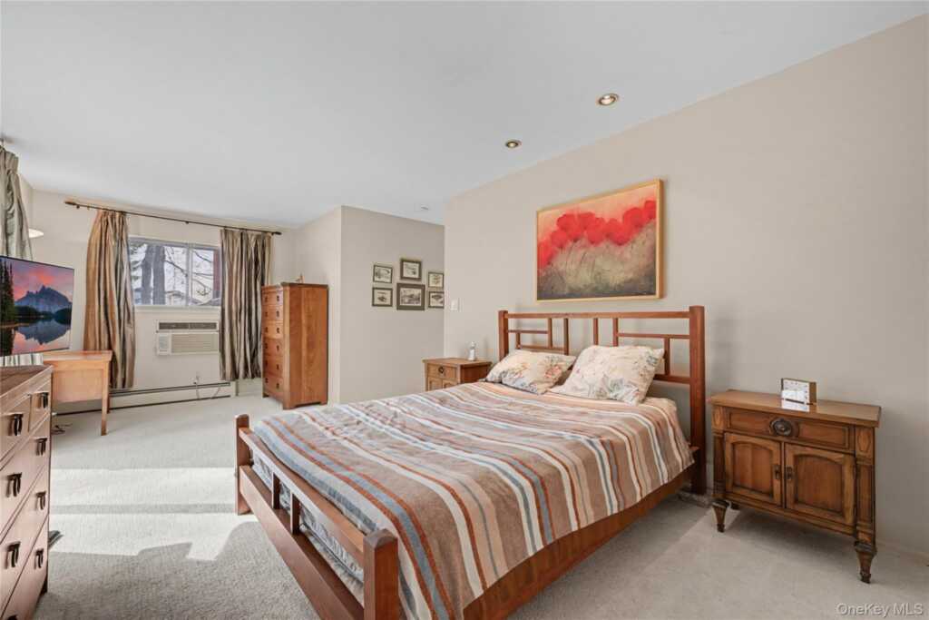 493 Mitchell Drive, Valley Cottage, NY 10989 - Photo 21 of 37