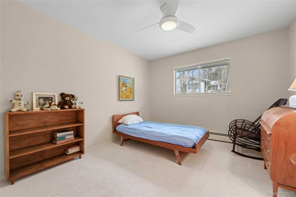 493 Mitchell Drive, Valley Cottage, NY 10989 - Photo 26 of 37