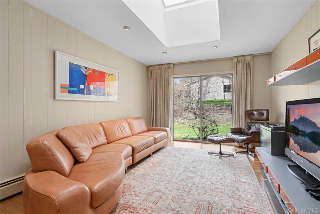 493 Mitchell Drive, Valley Cottage, NY 10989 - Photo 30 of 37