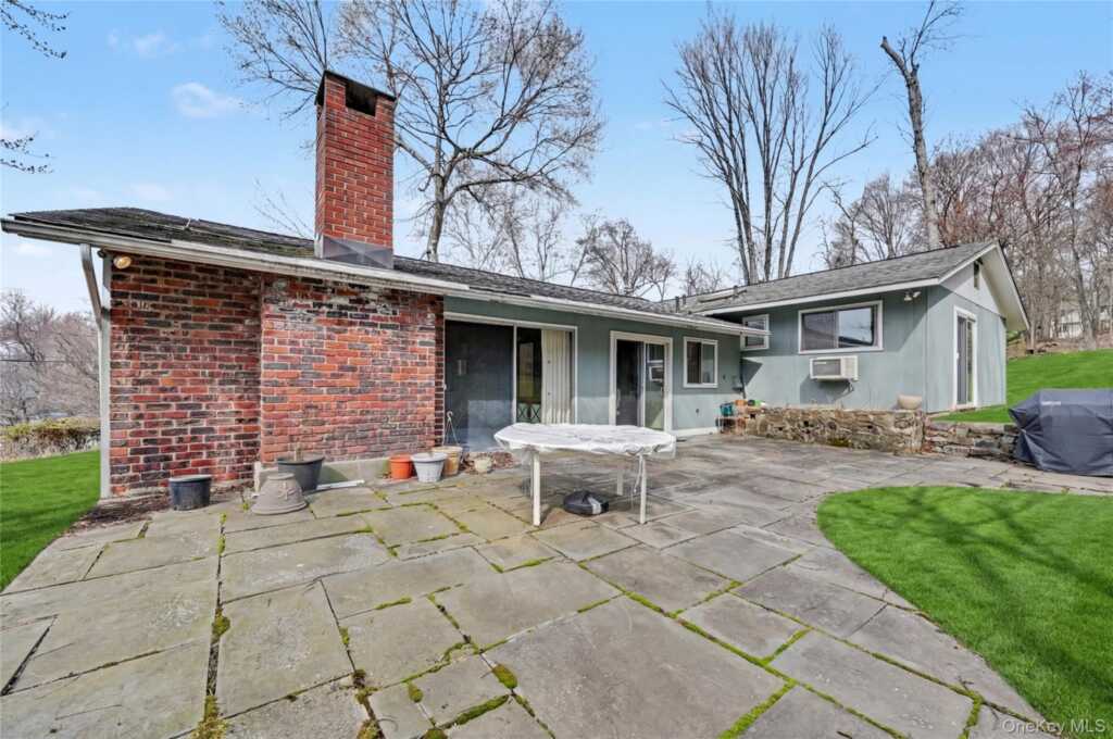 493 Mitchell Drive, Valley Cottage, NY 10989 - Photo 34 of 37